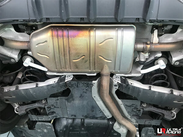 Ultra Racing Mercedes V177 A250 2.0T 2WD Sedan/HB 18+ UltraRacing 2-Point Rear Lower Bar (4200) UR-RL2-4200