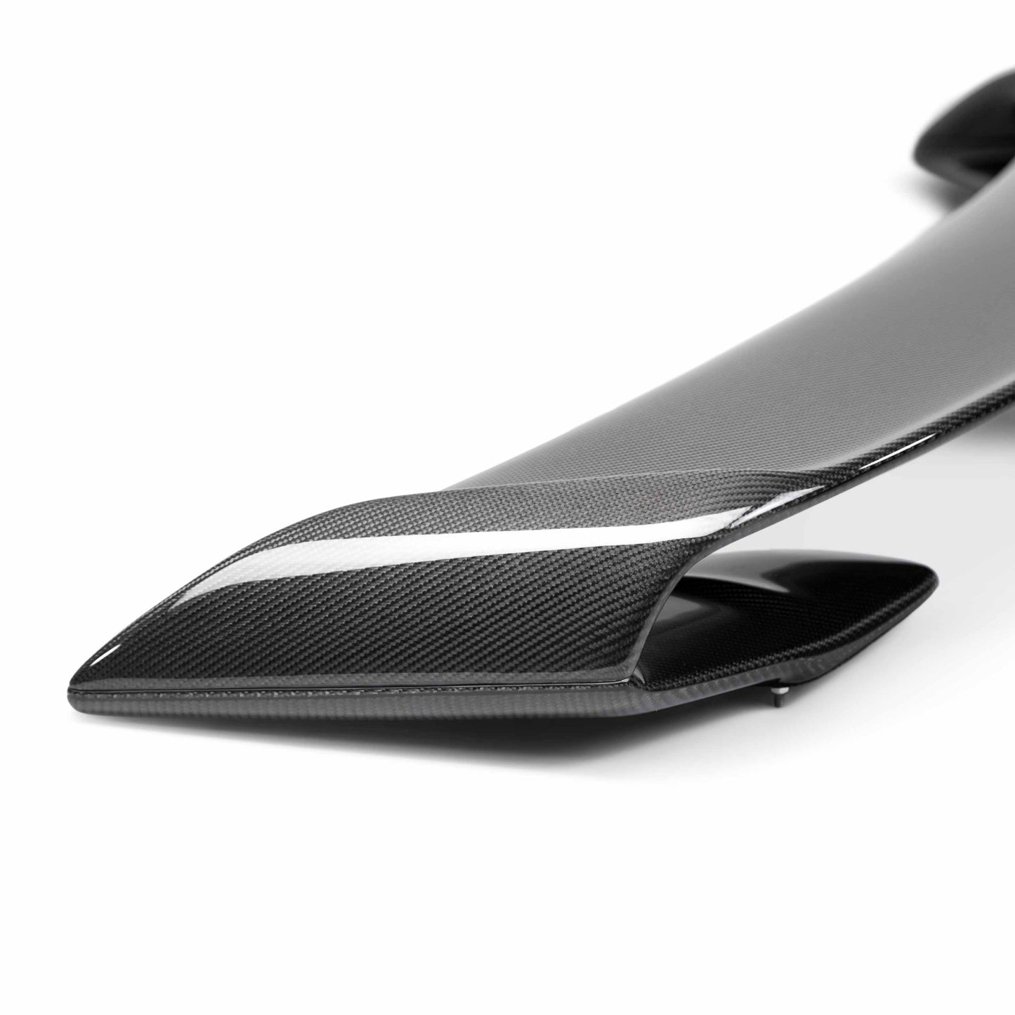 OEM-STYLE CARBON FIBRE REAR SPOILER FOR 2009-2020 NISSAN GT-R