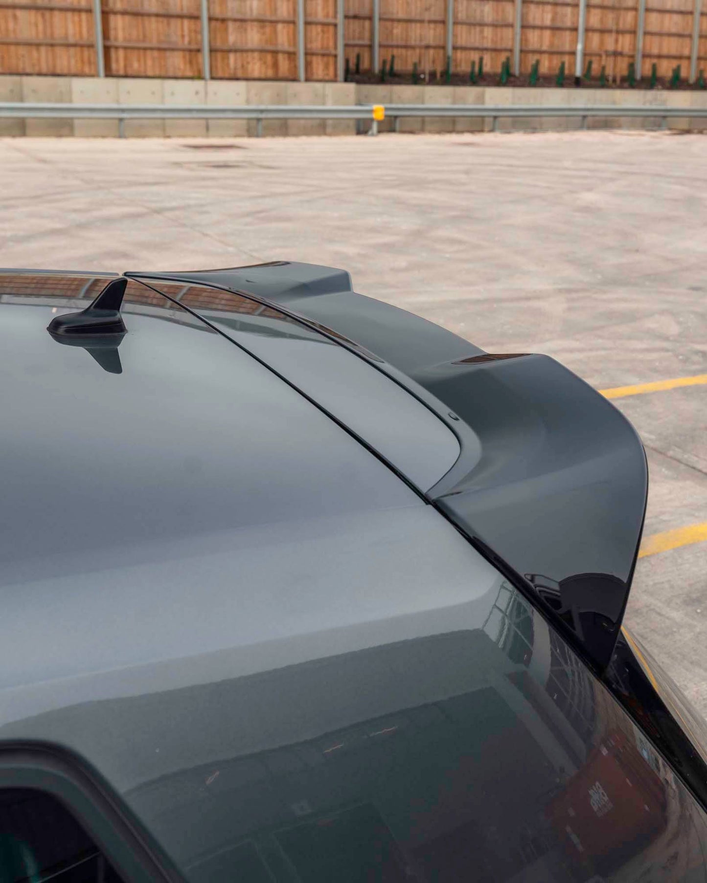 ZAERO EVO-1 Gloss Black Rear Spoiler for VW Golf | Volkswagen Golf