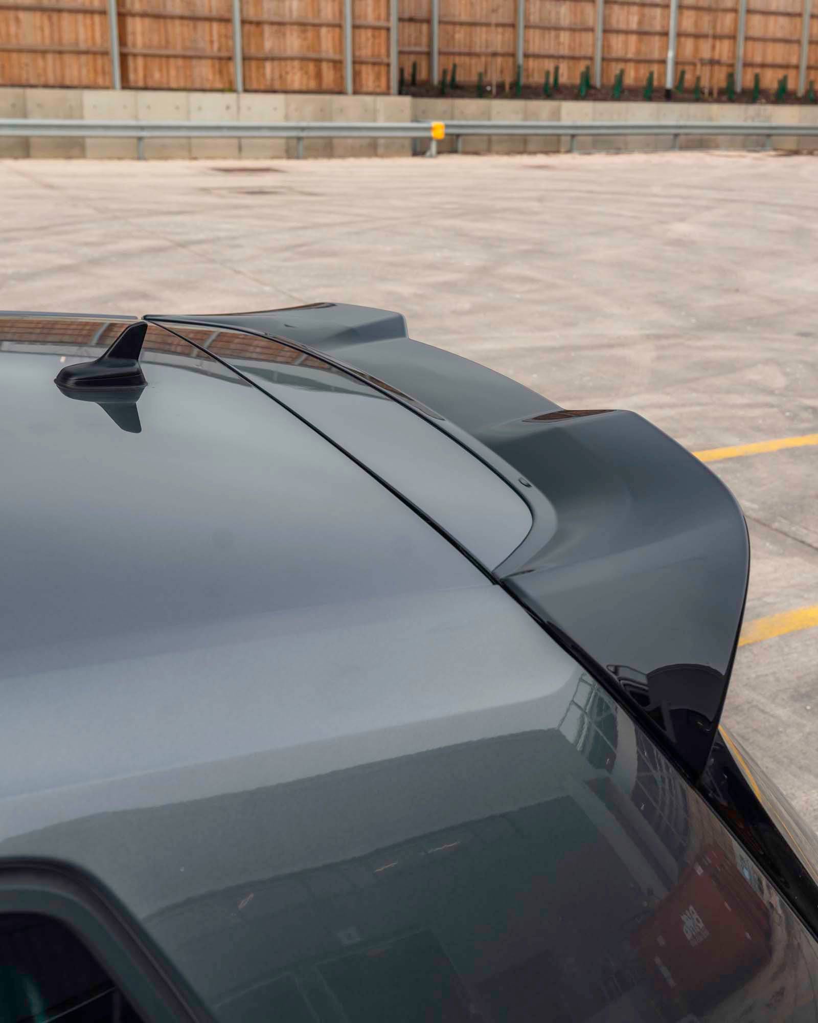 ZAERO EVO-1 Gloss Black Rear Spoiler for VW Golf | Volkswagen Golf
