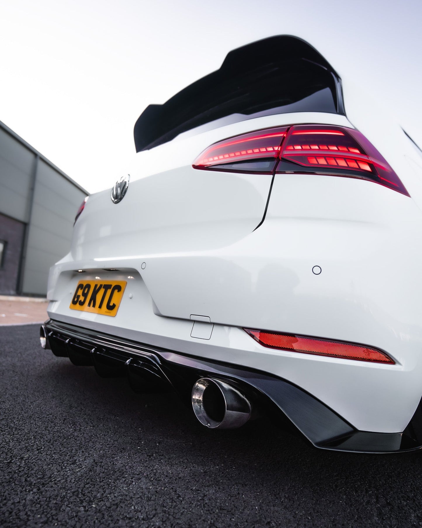 ZAERO EVO-1 Gloss Black Rear Spoiler for VW Golf | Volkswagen Golf