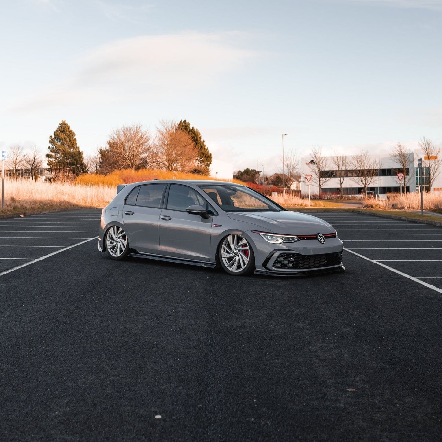 ZAERO EVO-1 Gloss Black Side Skirts for VW Golf | Multiple Fitments