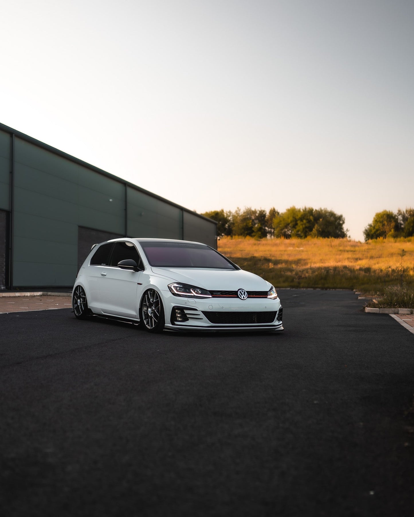 ZAERO EVO-1 Gloss Black Front Splitter for VW Golf | Volkswagen Golf