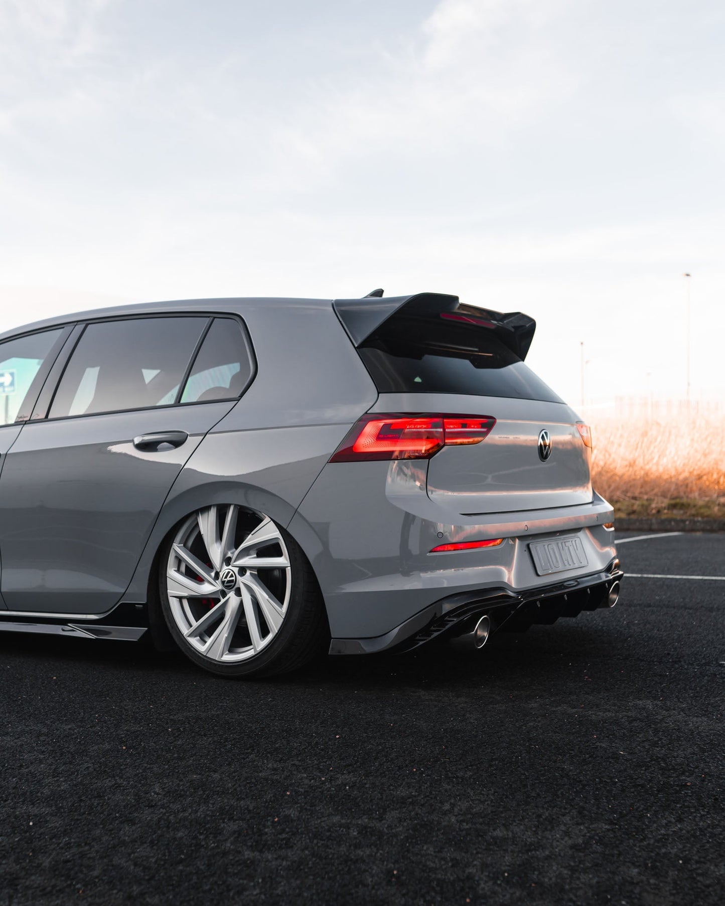 ZAERO EVO-1 Gloss Black Rear Diffuser for VW Golf | Volkswagen Golf