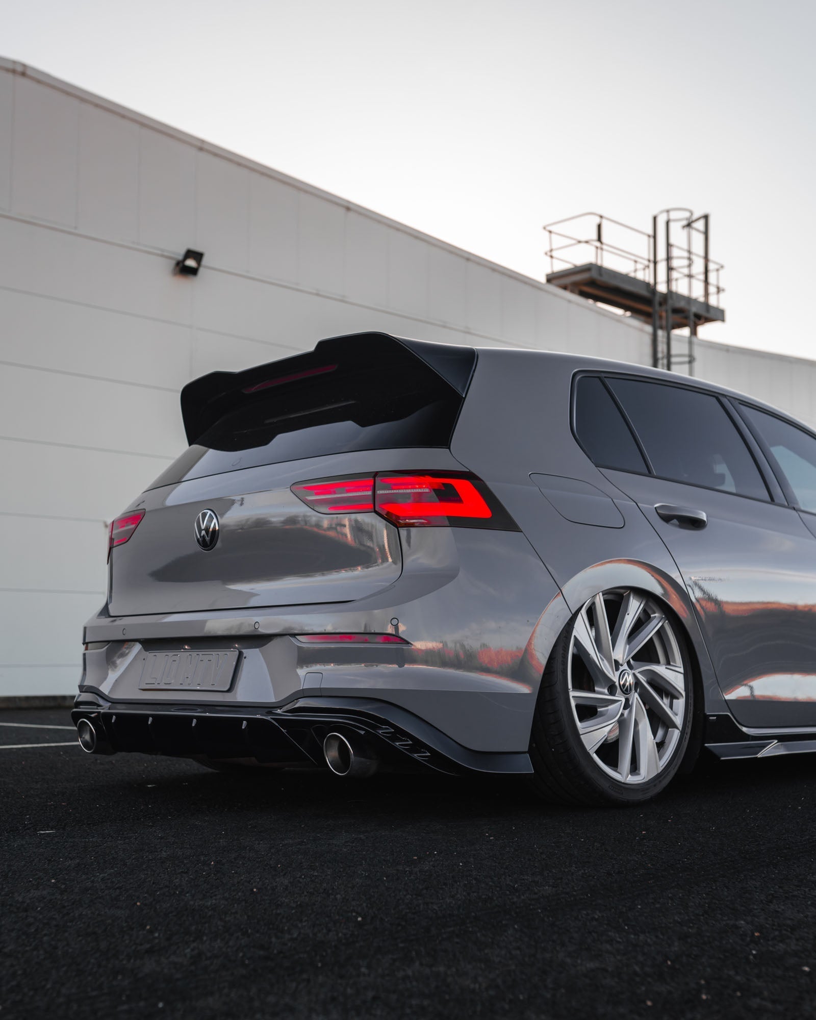 ZAERO EVO-1 Gloss Black Rear Diffuser for VW Golf | Volkswagen Golf