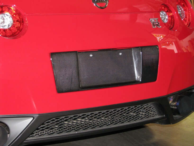 APR Carbon Fiber License Plate Frame /GTR R35 - Nissan GTR 2008 - 2011