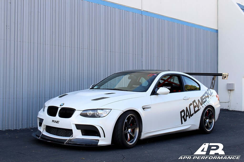 APR GT-250 BMW E92 Spec 67" Wing  - BMW E92 2005 - 2011