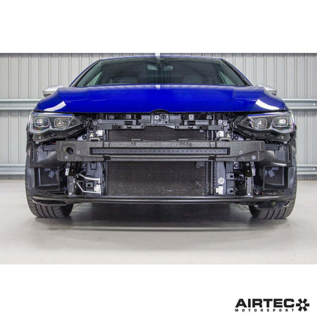 Side perspective, displaying the Intercooler's thickness and efficient heat dissipation structure