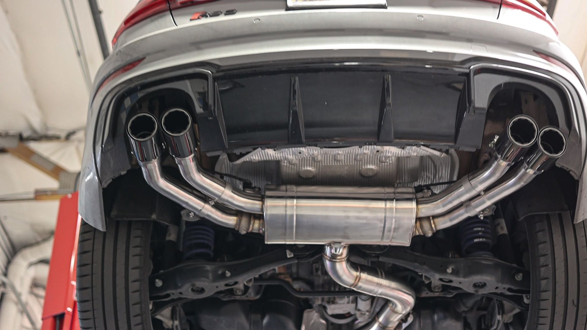 VR Performance Audi RS3 8V Stainless Valvetronic Exhaust System with Carbon Tips